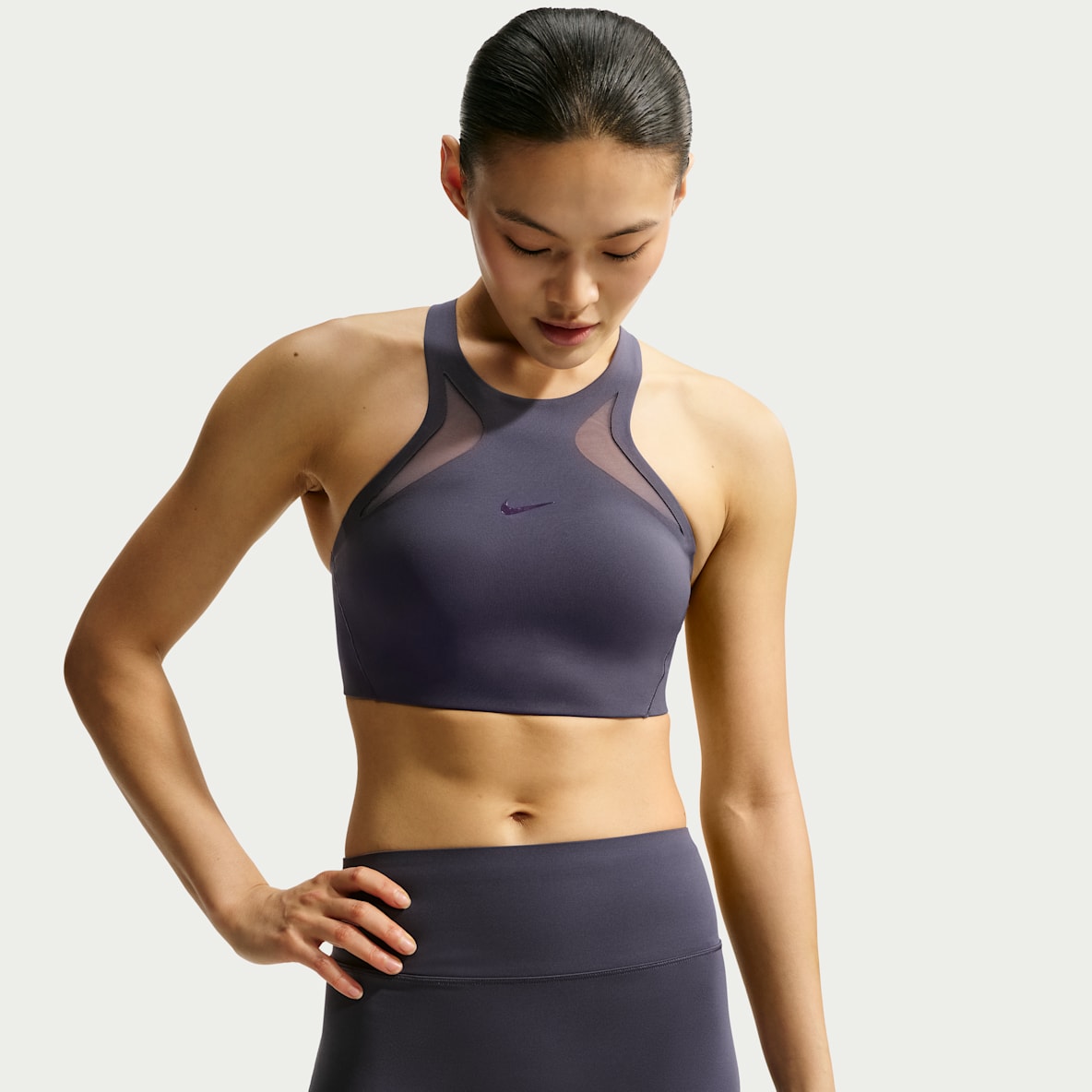 NIKE Sacai スポーツブラ　ネイビー　ブラック NIKE公式】 スポーツブラ(スポブラ)【ナイキ公式通販】